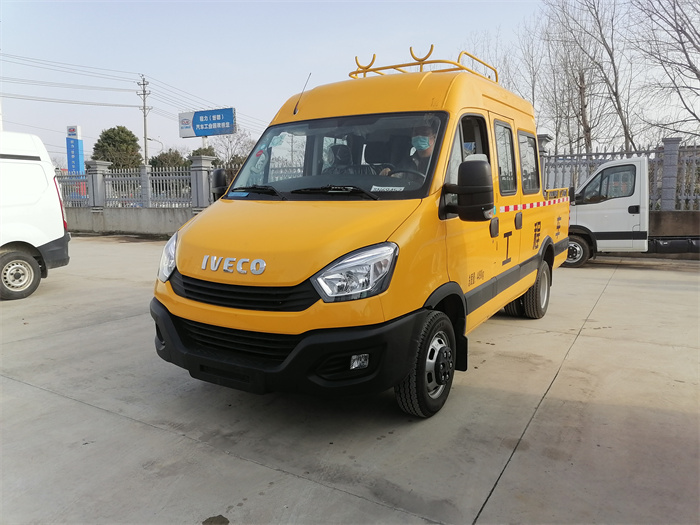 Engineering rescue vehicle_road maintenance vehicle_iveco electric engineering vehicle tool vehicle