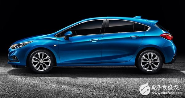 New Cruze hatchback version: 10.99 million purchases can also be free of first-year commercial insurance costs!