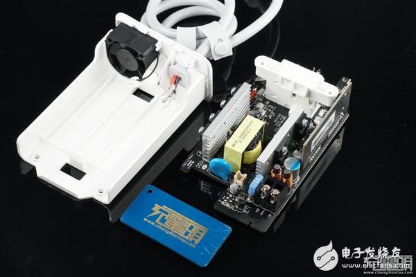 Car inverter and rice comparison with Zhimi Who has more advantages?