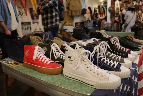 Buying shoes is still entangled in Vans, Divini? Because you havenâ€™t seen these 6 national treasure classic shoes