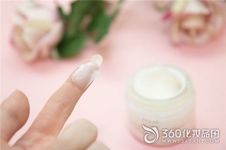 Moisturizing cream