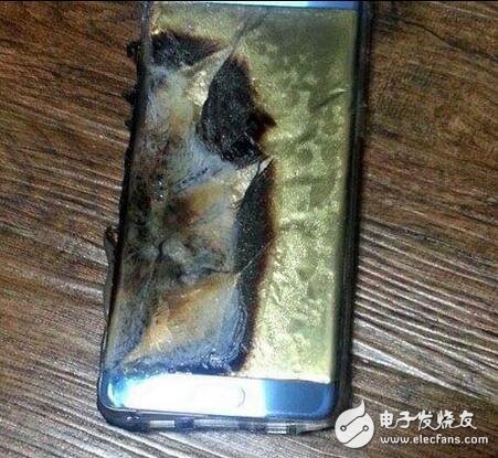 Samsung Note 7 charging explosion case, the baby looked at the phone panic!