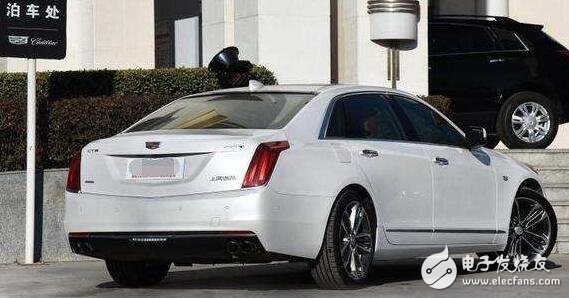 Cadillac CT6 is bigger than BMW 7 and the rear wheel actively turns, down 90,000
