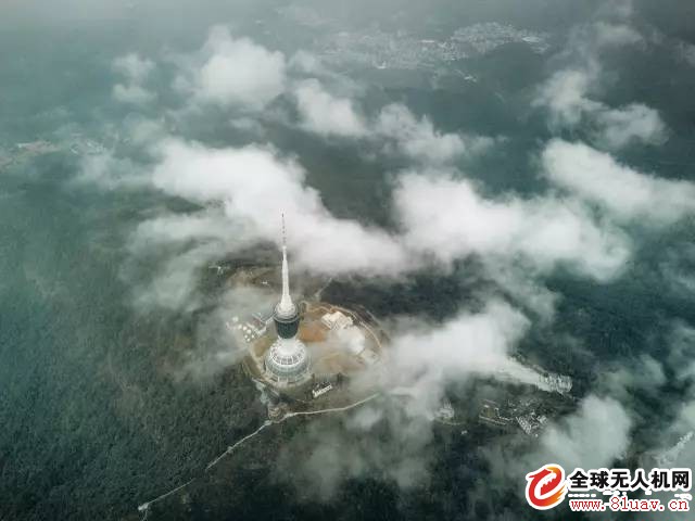 Drone wearing cloud photography