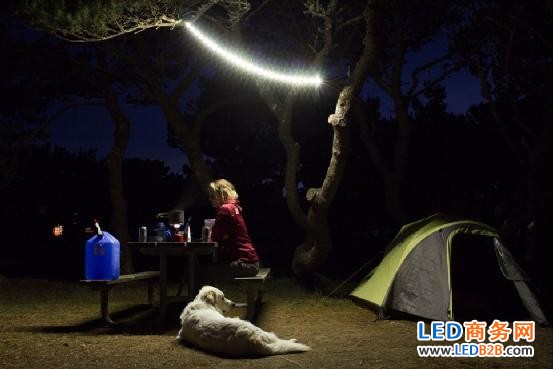 Outdoor special LED light strips can be waterproofed and can be hung on trees