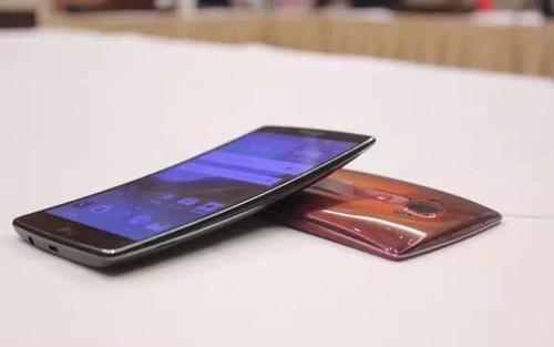 The curved screen is a mobile phone