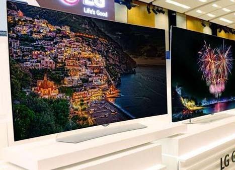 LG curved OLED TV