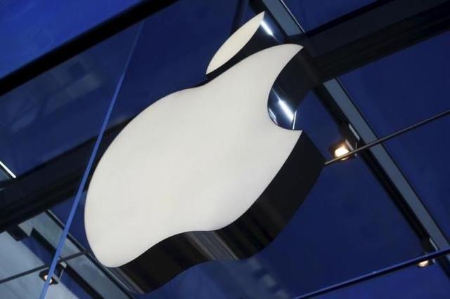 Apple asks Samsung to pay another $180 million in patent infringement