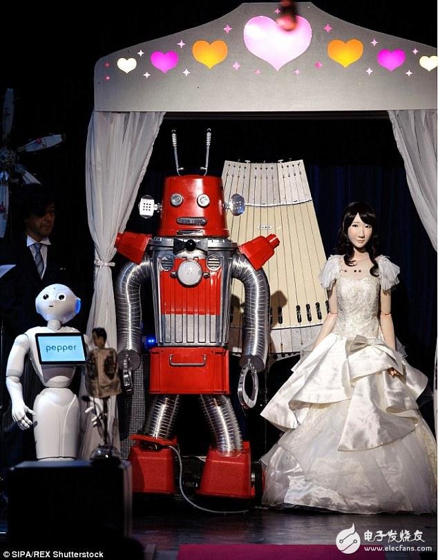 Wonderful is everywhere! The robot can also get married.
