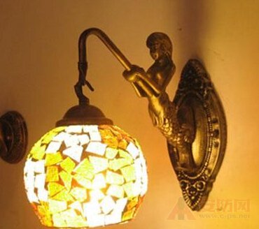 What are the precautions for wall lamp purchase?