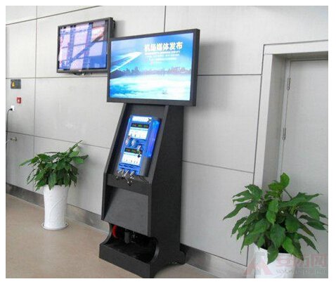 LCD advertising machine