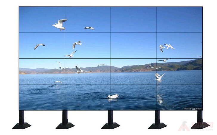 LCD splicing screen
