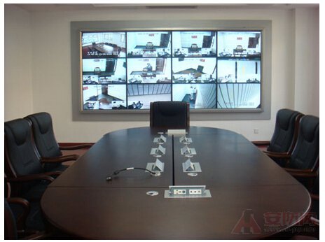 Large screen wall system screen is easy to cause damage