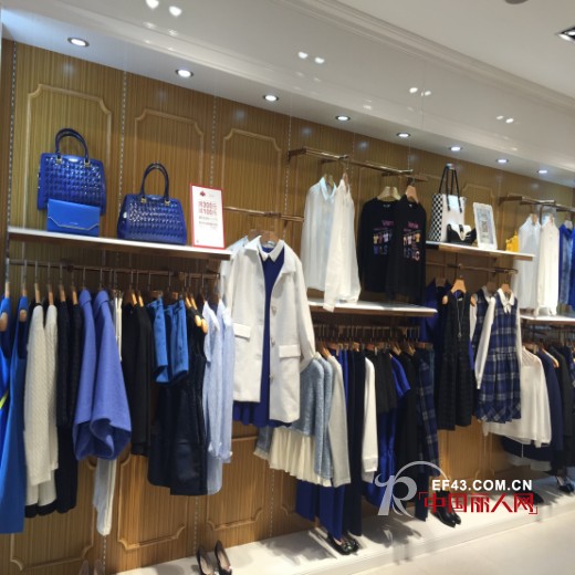 èŽŽæ–¯èŽ±æ€å¥³è£…è¯´ä¼šâ€œä¹°â€è¡£æœçš„å§‘å¨˜é•¿è¿™æ ·