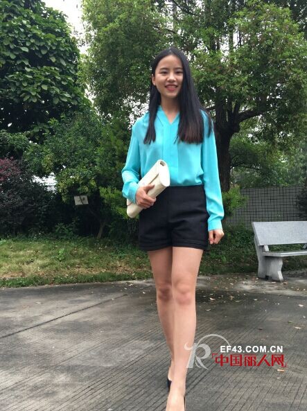 ä¾æ­Œå¥³è£…åˆšæ¯•ä¸šå¥³å¤§å­¦ç”Ÿä»£è¨€ å±•ç¤ºèŒåœºä¼˜é›…