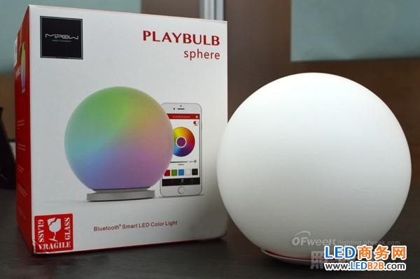 PLAYBULB sphere smart spherical light experience: the best light for Christmas