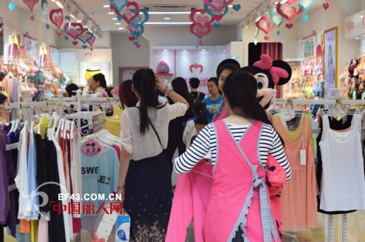 æ­è´ºç‰§æŸ”æ±•å¤´æ–°ä¸€åŸŽåŠ ç›Ÿåº—å¼€ä¸š å‘¨æœªå¼•çˆ†å…¨åœº