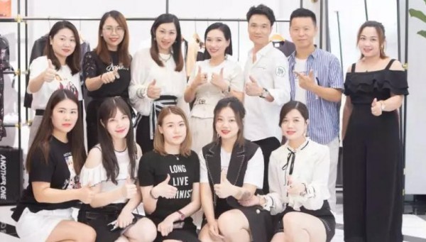 çƒ­çƒˆç¥è´ºANOTHER ONEå¥³è£…æ±•å°¾æ——èˆ°åº—ç››å¤§å¼€å¹•ï¼