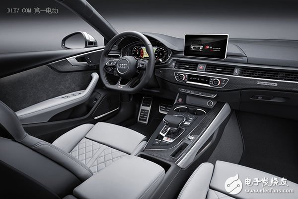 Audi A4L interior