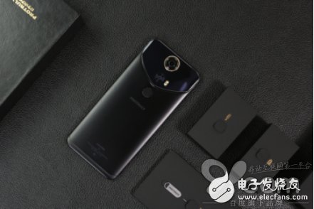 Equipped with the world's smallest VR lens Bao Qianli V10S will be the first platform on the 11th