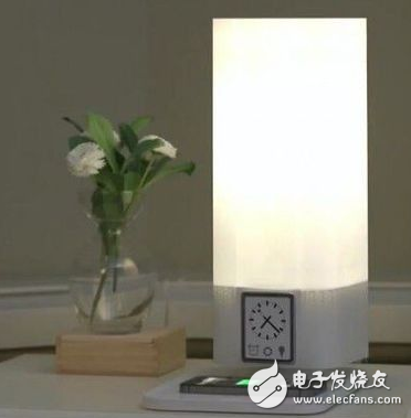 Smart bedside lamp: can hypnotize and voice commands