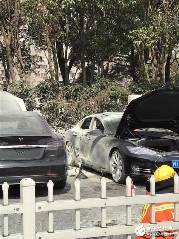 Tesla Model S first fire Spontaneous combustion occurs when Shanghai Model S is charging