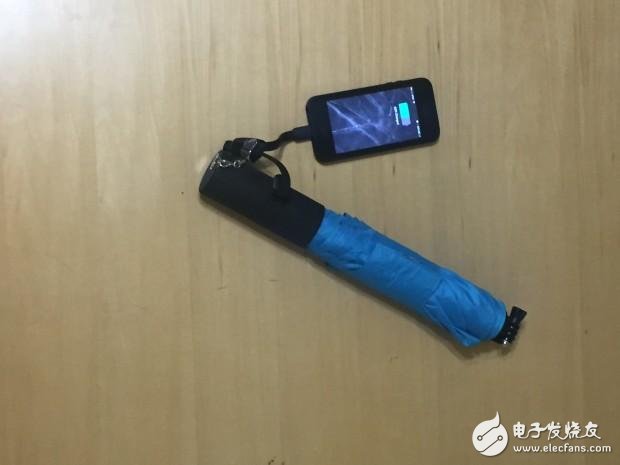 Smart umbrella that can charge your phone with self-timer function Do you need it?