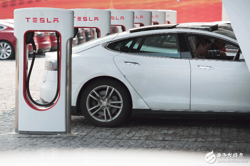 Tesla announced charging standards for charging piles in China. Old car owners are not affected by the new policy.