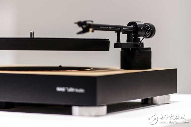 Have you seen the vinyl record "flying up"? It's not only cool but also practical