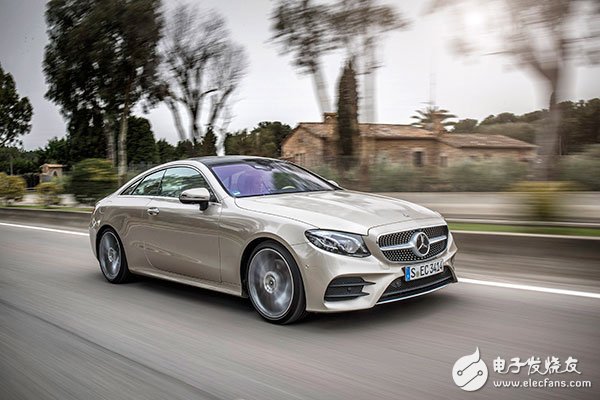 Please pay attention to the control of the value of the color, this Mercedes-Benz E Coupe will evoke your desire to change!