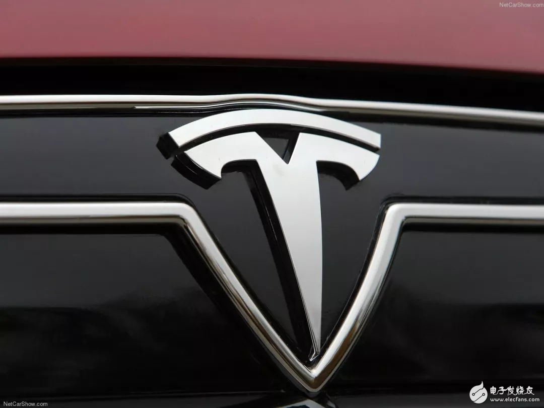Tesla Autopilot can only do automatic assisted driving _ can't 100% identify stationary obstacles?