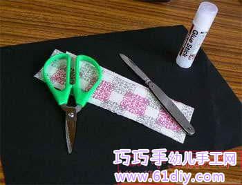 Yogurt Box Dolls - Waste Utilization Manual 2