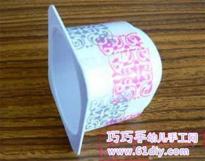 Yogurt Box Dolls - Waste Utilization Manual 4