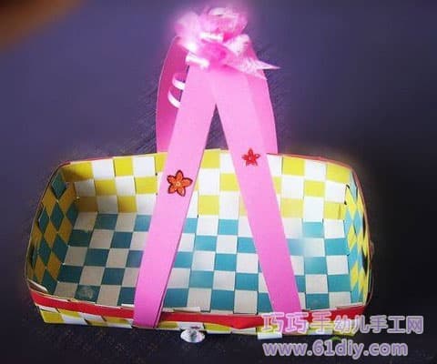 Children's handmade - paper basket