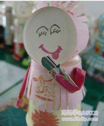 Paper cup handmade works - smiley doll