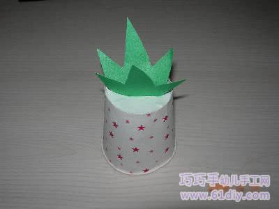 Children's paper cup handmade - green pineapple