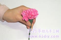 Balloon making beautiful carnations