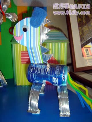 Waste utilization by hand - cans pony