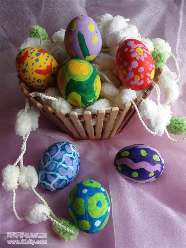 Egg painting (Easter hand)