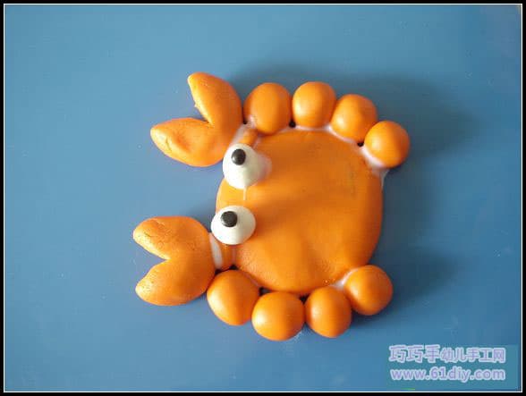 Plasticine making small crab illustration