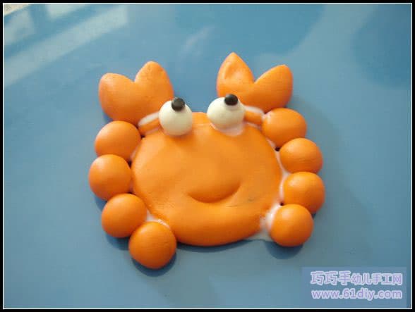 Plasticine making small crab illustration