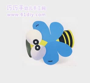 Paper tube bee