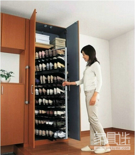1 shoe cabinet