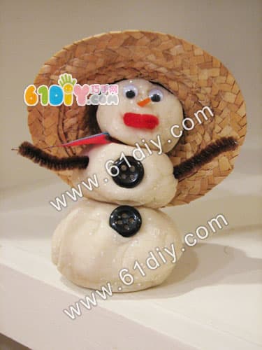 Color mud making snowman