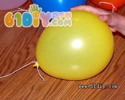 Balloon making pumpkin lantern