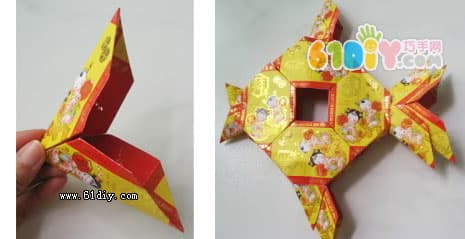 Red bag made fish-shaped lantern