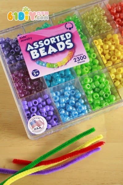 Beaded caterpillar making