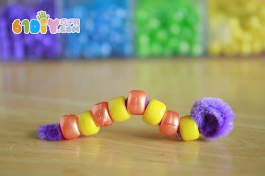 Beaded caterpillar making
