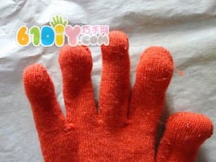 Glove making monster hand puppet