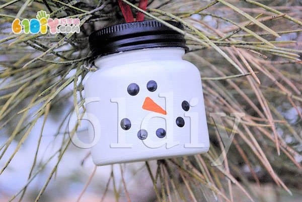 Abandoned bottle making snowman